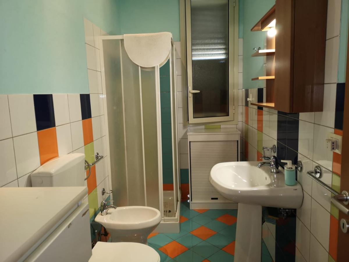 Xenia Garden 2 Apartment Avola Bagian luar foto